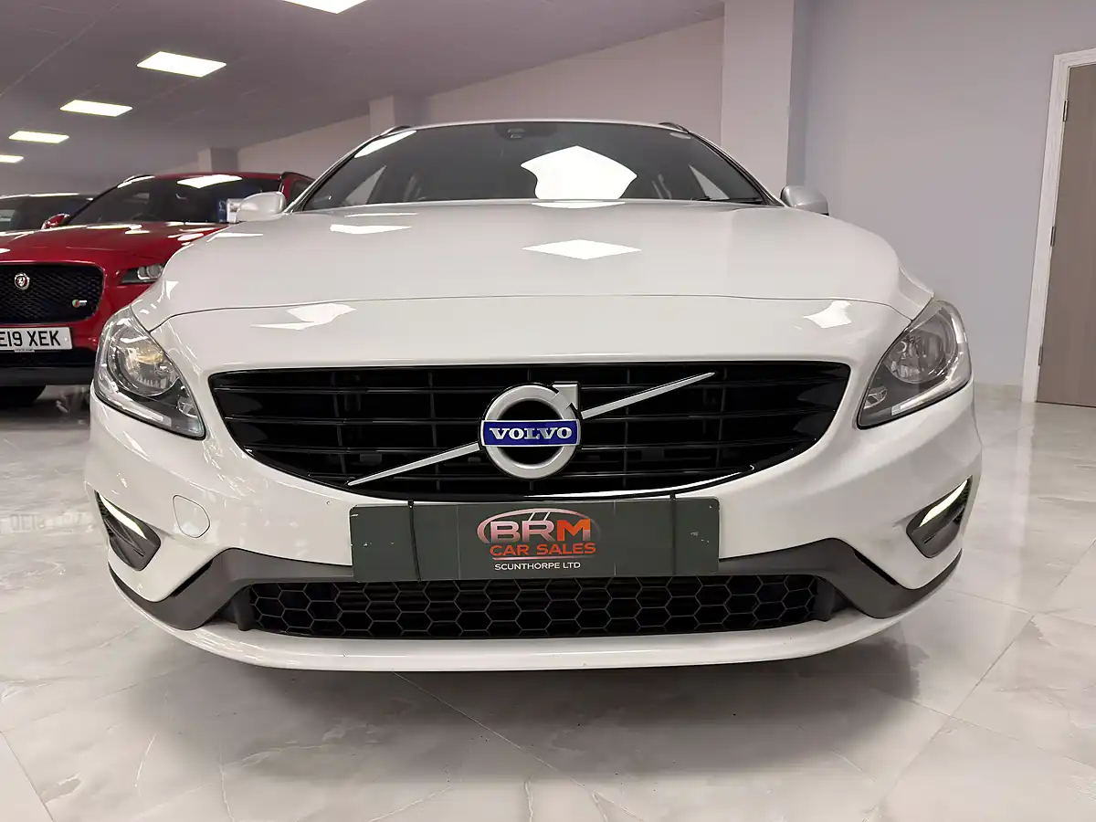 Used 2017 Volvo V60 R-Design Nav White - Interior and Exterior details 6