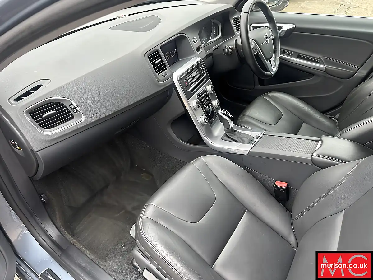 Used 2017 Volvo V60 Se Lux Nav Mussel Blue - Interior and Exterior details 12