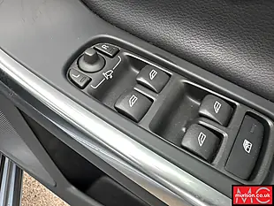 Used 2017 Volvo V60 Se Lux Nav Mussel Blue - Interior and Exterior details 13