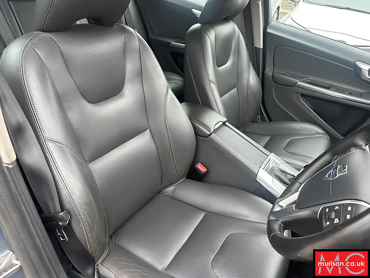 Used 2017 Volvo V60 Se Lux Nav Mussel Blue - Interior and Exterior details 14