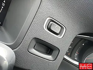 Used 2017 Volvo V60 Se Lux Nav Mussel Blue - Interior and Exterior details 17