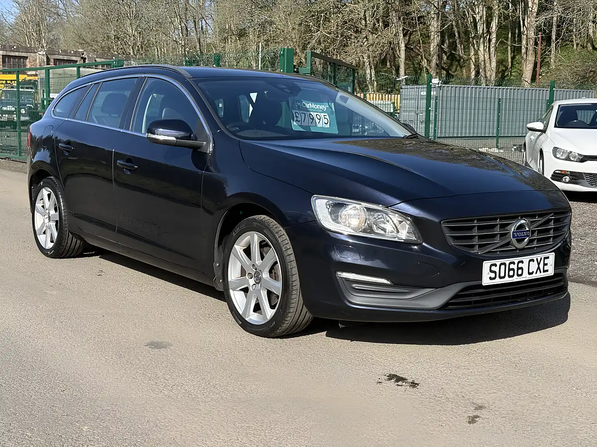 Used 2017 Volvo V60 Se Nav Blue - Interior and Exterior details 3