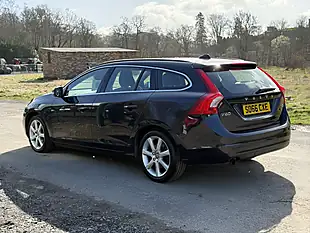 Used 2017 Volvo V60 Se Nav Blue - Interior and Exterior details 8