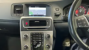 Used 2017 Volvo V60 Se Nav Grey - Interior and Exterior details 8
