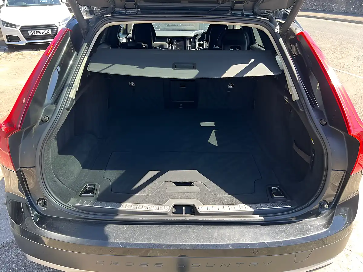 Used 2017 Volvo V90 Cross Country Black - Interior and Exterior details 15