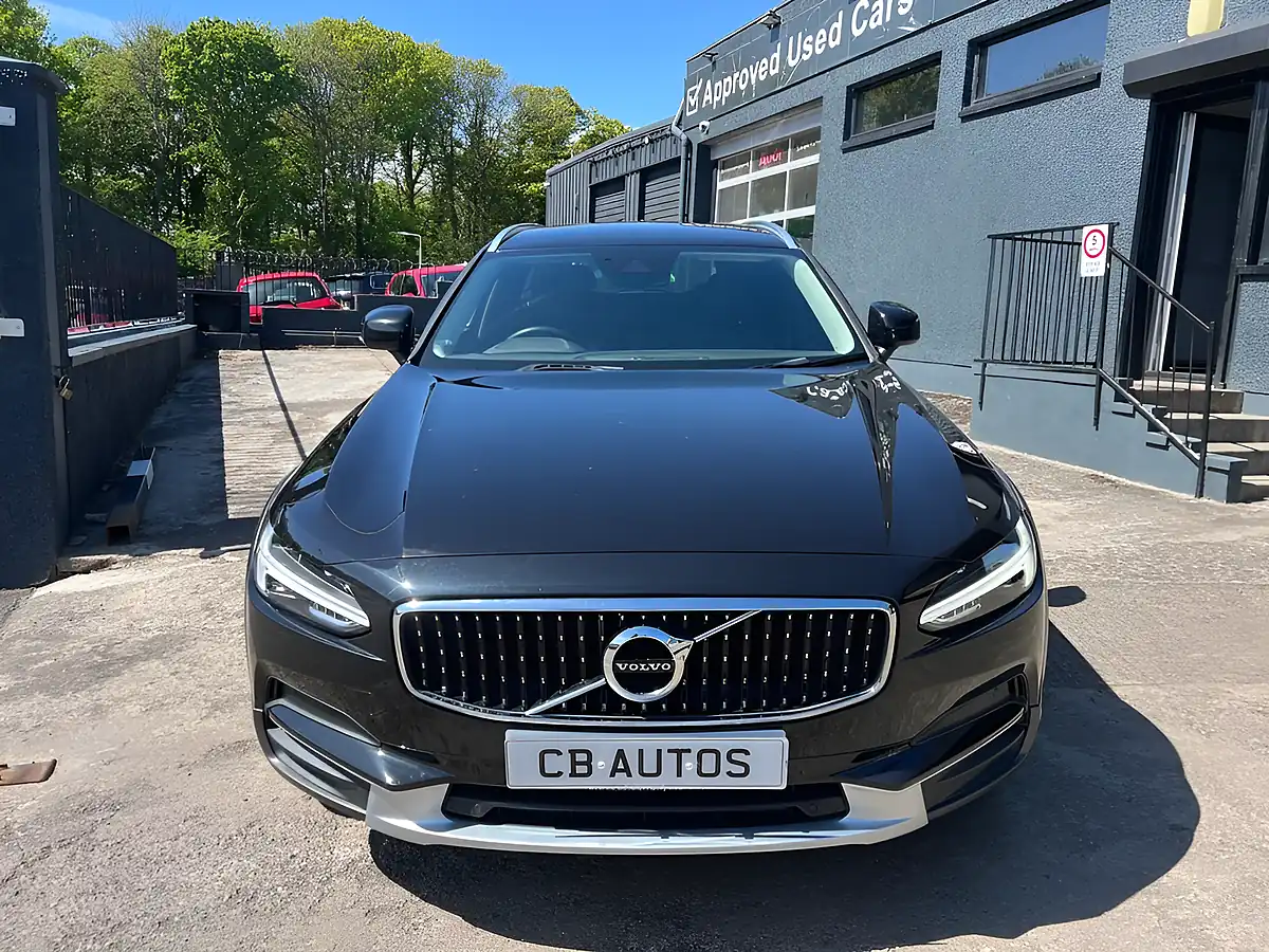 Used 2017 Volvo V90 Cross Country Black - Interior and Exterior details 2