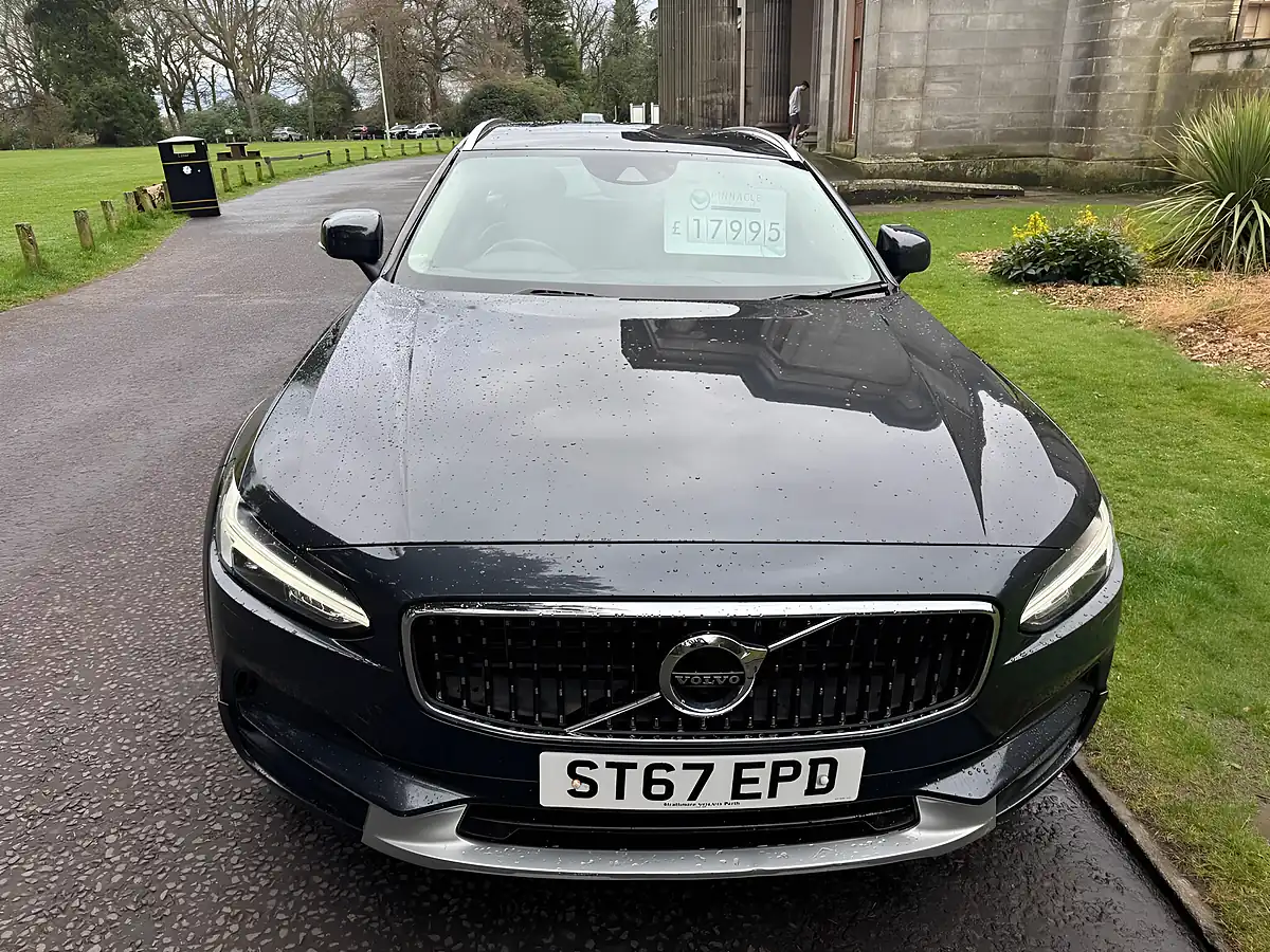 Used 2017 Volvo V90 Cross Country Pro Grey - Interior and Exterior details 17