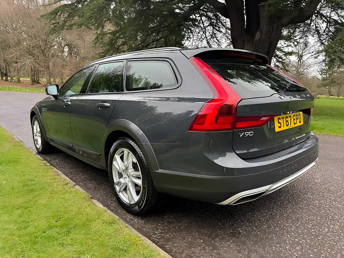 Used 2017 Volvo V90 Cross Country Pro Grey - Interior and Exterior details 5