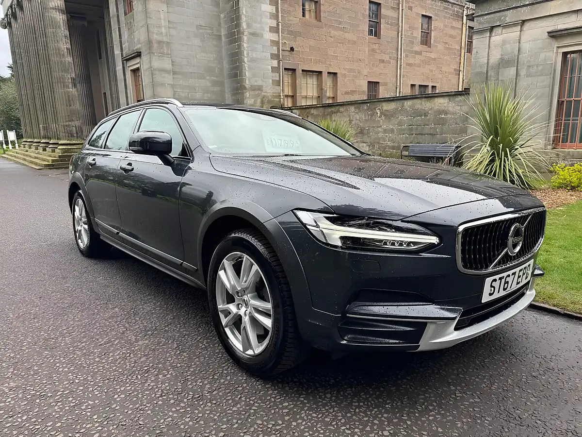 Used 2017 Volvo V90 Cross Country Pro Grey - Interior and Exterior details 9