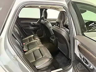 Used 2017 Volvo V90 Cross Country Pro Silver - Interior and Exterior details 12