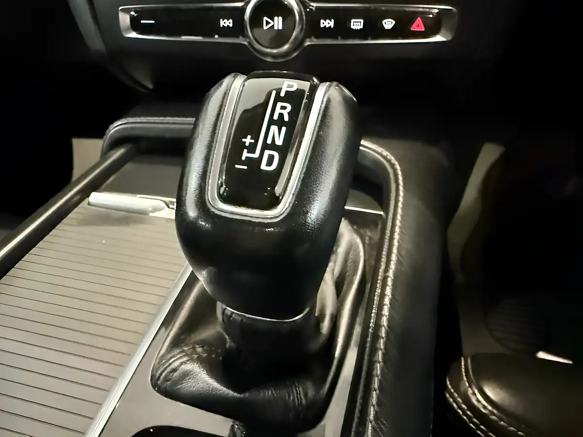 Used 2017 Volvo V90 Cross Country Pro Silver - Interior and Exterior details 16