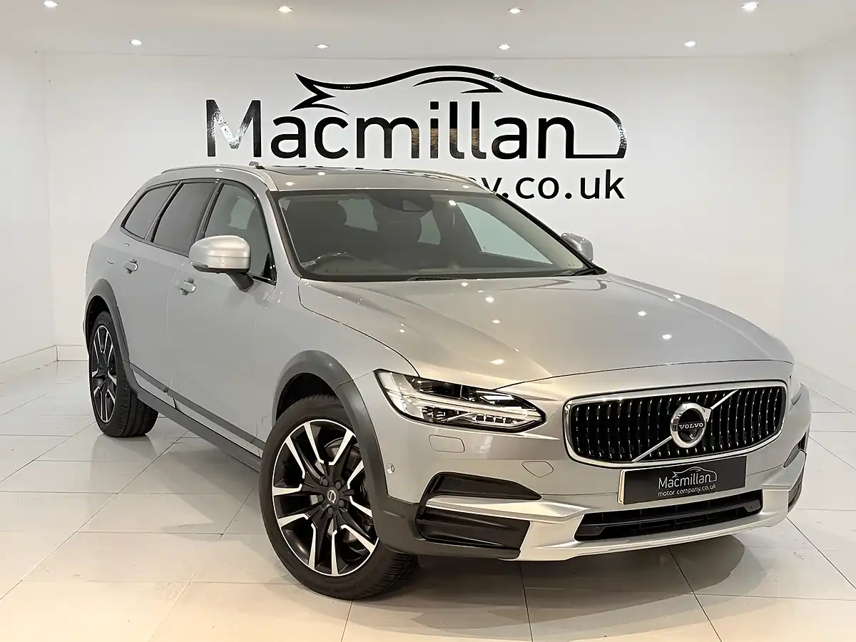 Used 2017 Volvo V90 Cross Country Pro Silver - Interior and Exterior details 2