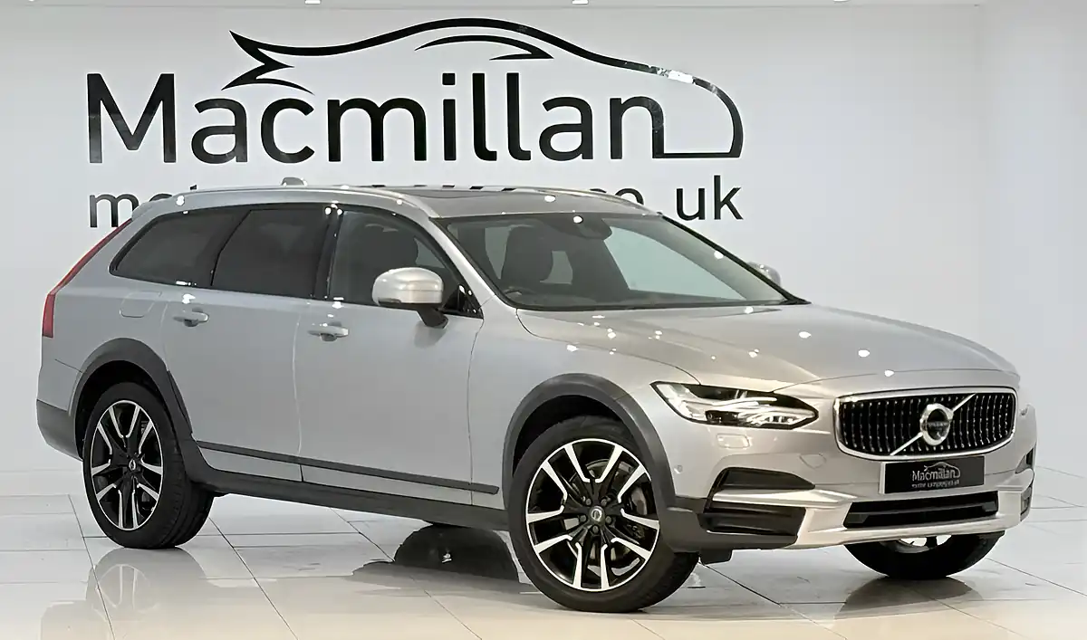 Used 2017 Volvo V90 Cross Country Pro Silver - Interior and Exterior details 5