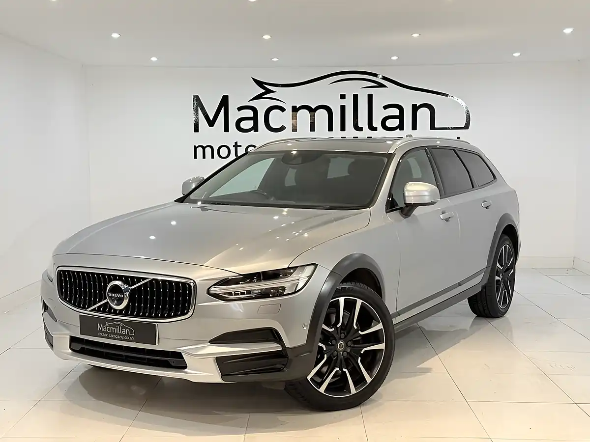 Used 2017 Volvo V90 Cross Country Pro Silver - Interior and Exterior details 6
