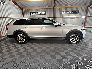Used 2017 Volvo V90 Cross Country Pro Silver - Interior and Exterior details 16