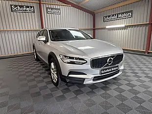 Used 2017 Volvo V90 Cross Country Pro Silver - Interior and Exterior details 17