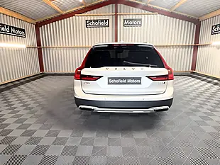 Used 2017 Volvo V90 Cross Country Pro Silver - Interior and Exterior details 8