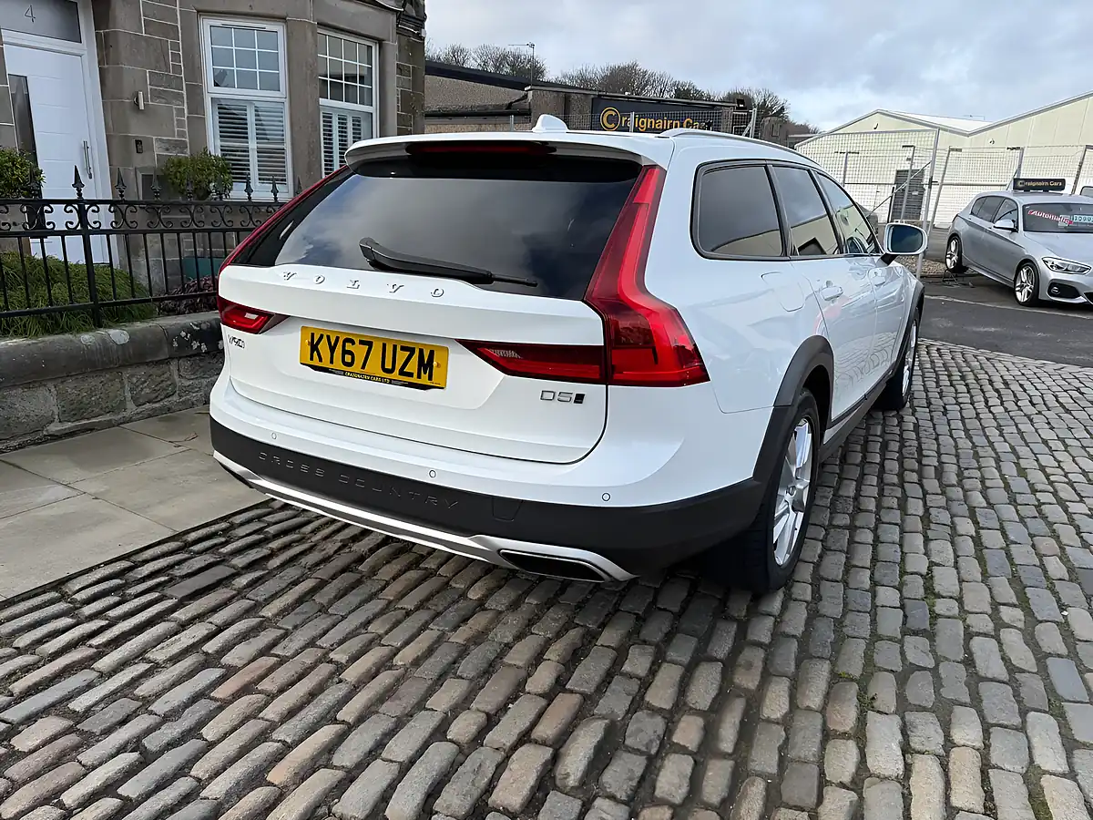 Used 2017 Volvo V90 Cross Country White - Interior and Exterior details 10