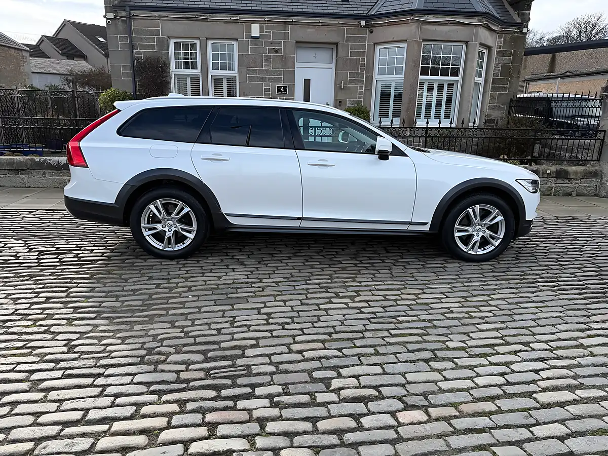 Used 2017 Volvo V90 Cross Country White - Interior and Exterior details 14