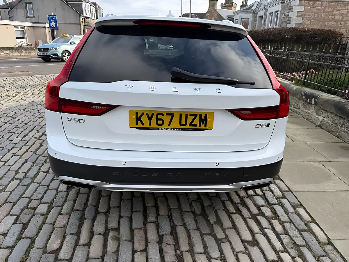Used 2017 Volvo V90 Cross Country White - Interior and Exterior details 9