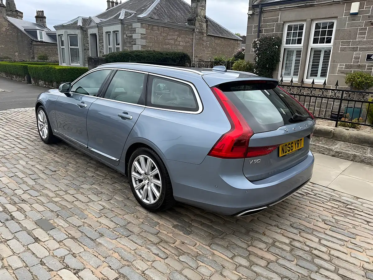 Used 2017 Volvo V90 Inscription Blue - Interior and Exterior details 12