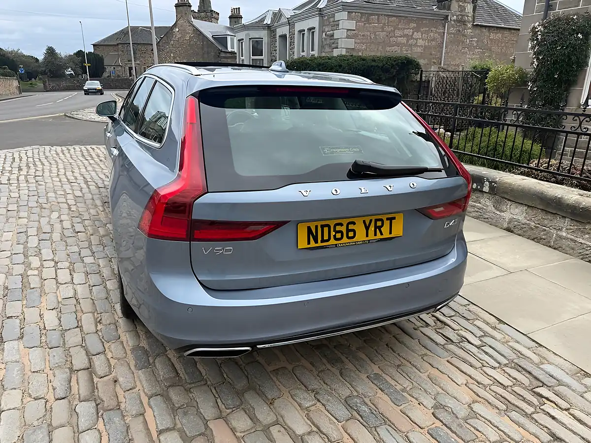 Used 2017 Volvo V90 Inscription Blue - Interior and Exterior details 13