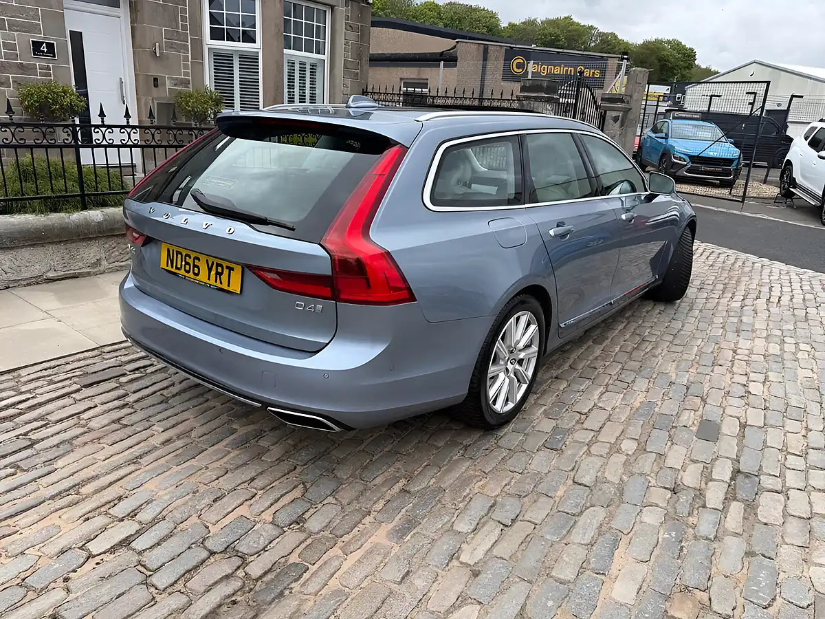 Used 2017 Volvo V90 Inscription Blue - Interior and Exterior details 14