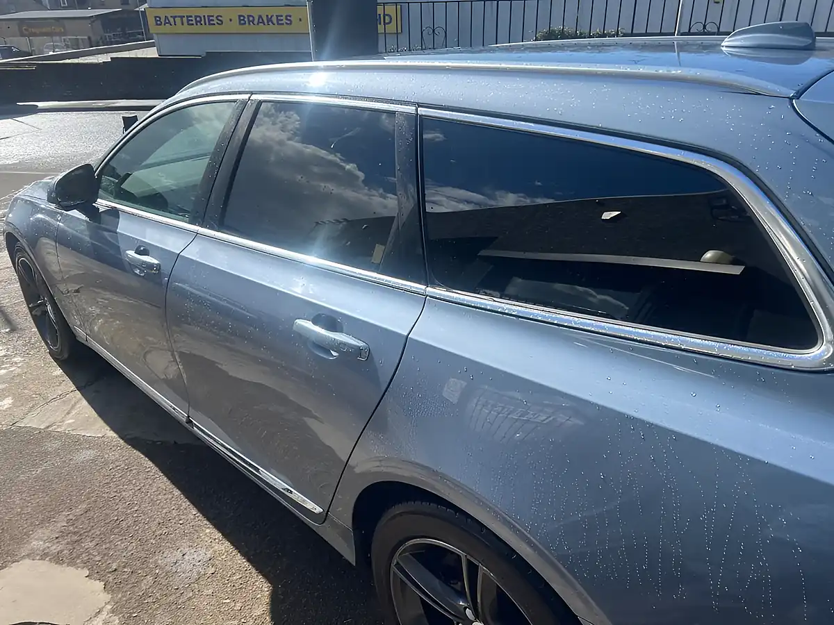 Used 2017 Volvo V90 Inscription Blue - Interior and Exterior details 13