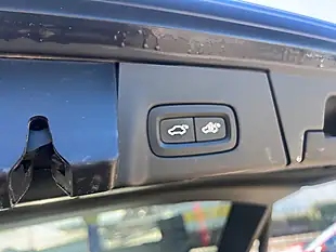 Used 2017 Volvo V90 Inscription Blue - Interior and Exterior details 15