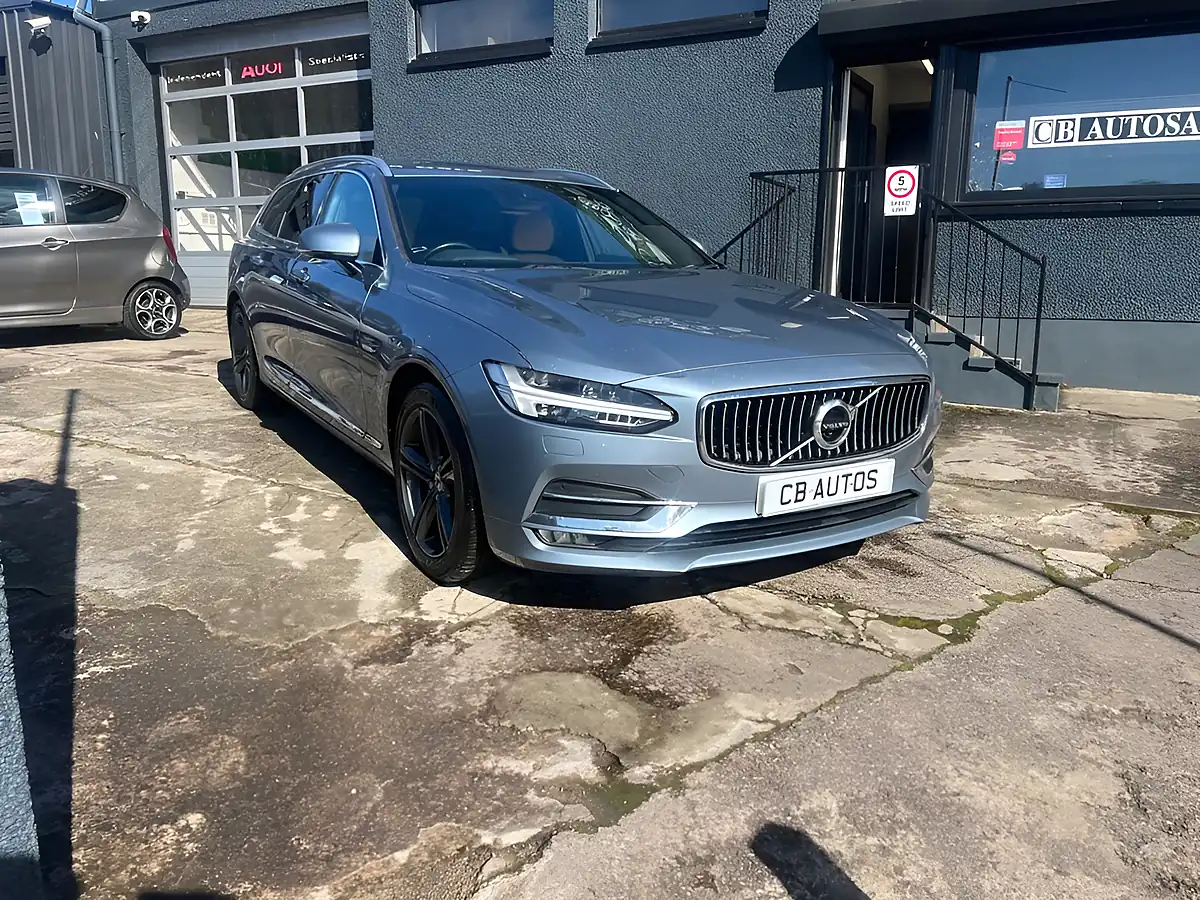 Used 2017 Volvo V90 Inscription Blue - Interior and Exterior details 3