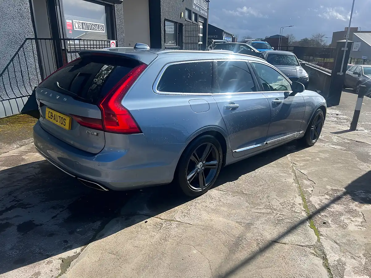 Used 2017 Volvo V90 Inscription Blue - Interior and Exterior details 5