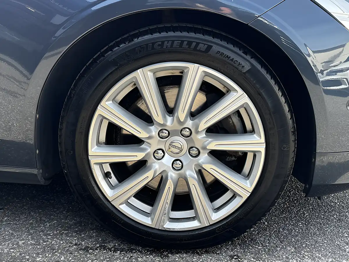 Used 2017 Volvo V90 Inscription Pro Blue - Interior and Exterior details 12