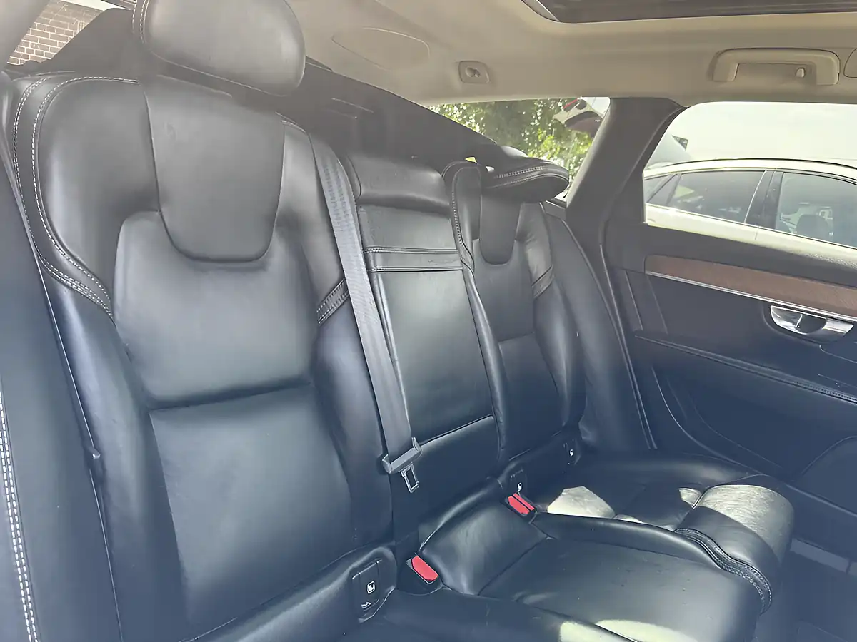 Used 2017 Volvo V90 Inscription Pro Blue - Interior and Exterior details 17