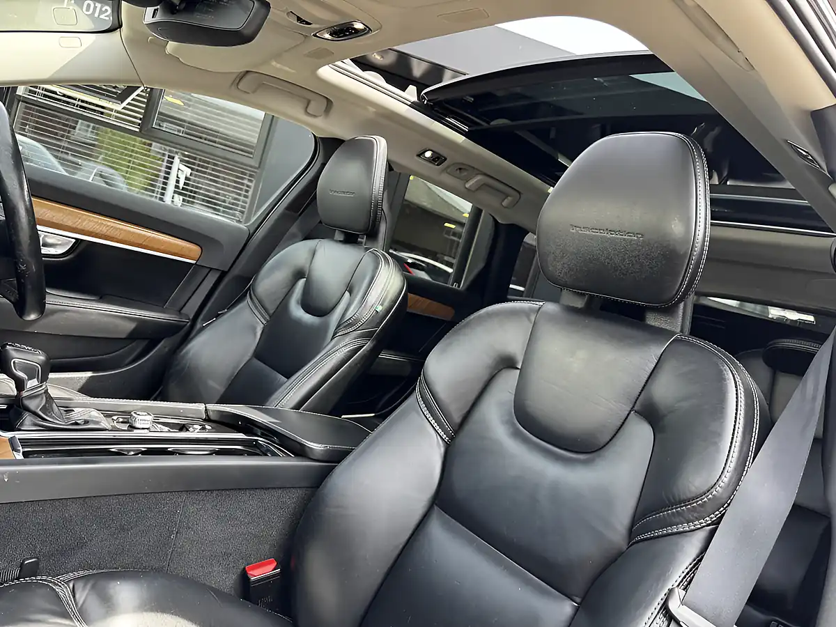 Used 2017 Volvo V90 Inscription Pro Blue - Interior and Exterior details 18