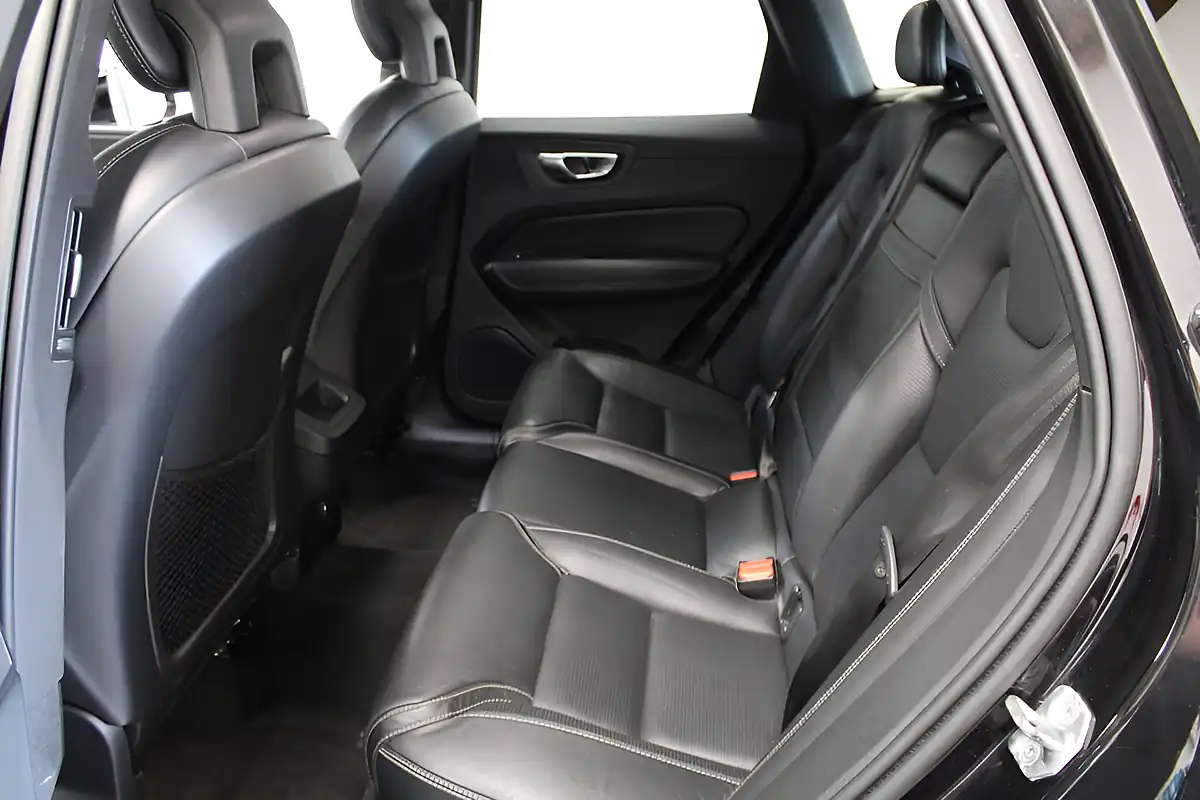 Used 2017 Volvo XC60 Inscription Pro Black - Interior and Exterior details 14