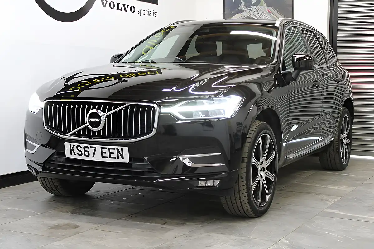 Used 2017 Volvo XC60 Inscription Pro Black - Interior and Exterior details 5
