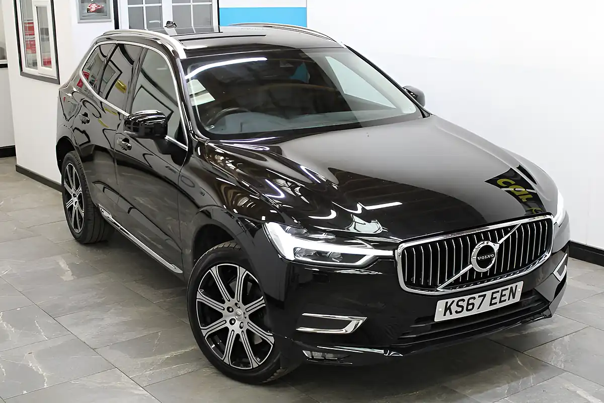 Used 2017 Volvo XC60 Inscription Pro Black - Interior and Exterior details 6