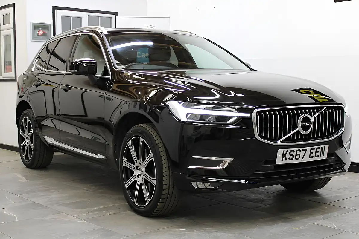 Used 2017 Volvo XC60 Inscription Pro Black - Interior and Exterior details 7