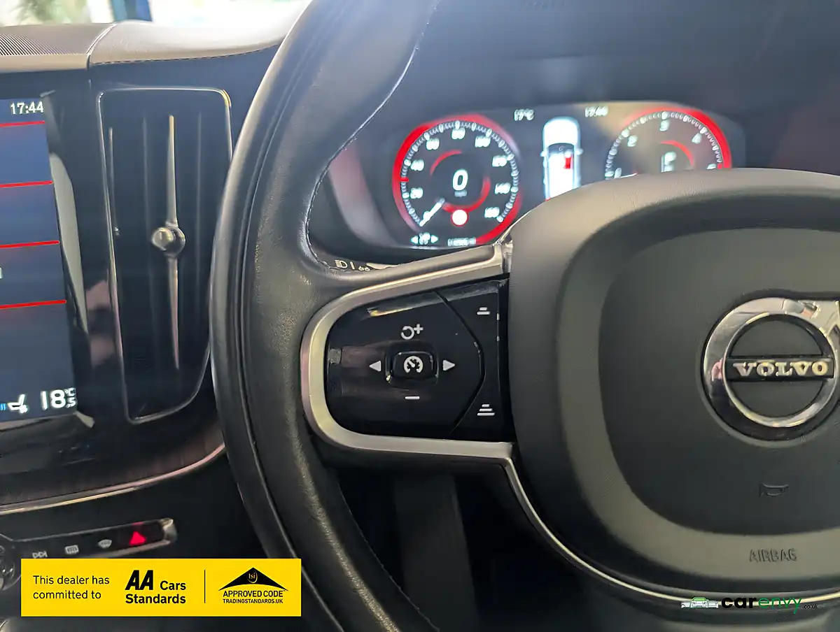 Used 2017 Volvo XC60 Inscription Pro Fusion Red - Interior and Exterior details 16