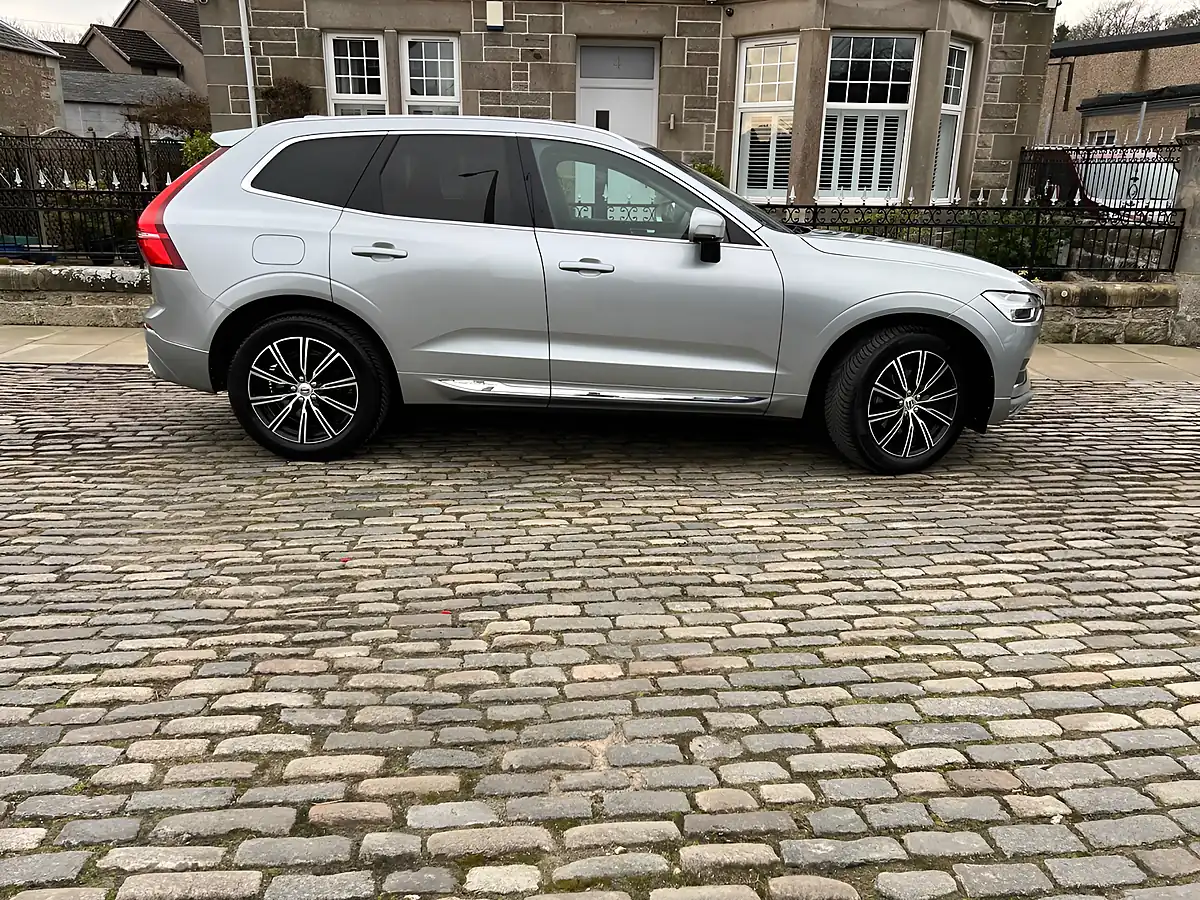 Used 2017 Volvo XC60 Inscription Silver - Interior and Exterior details 10