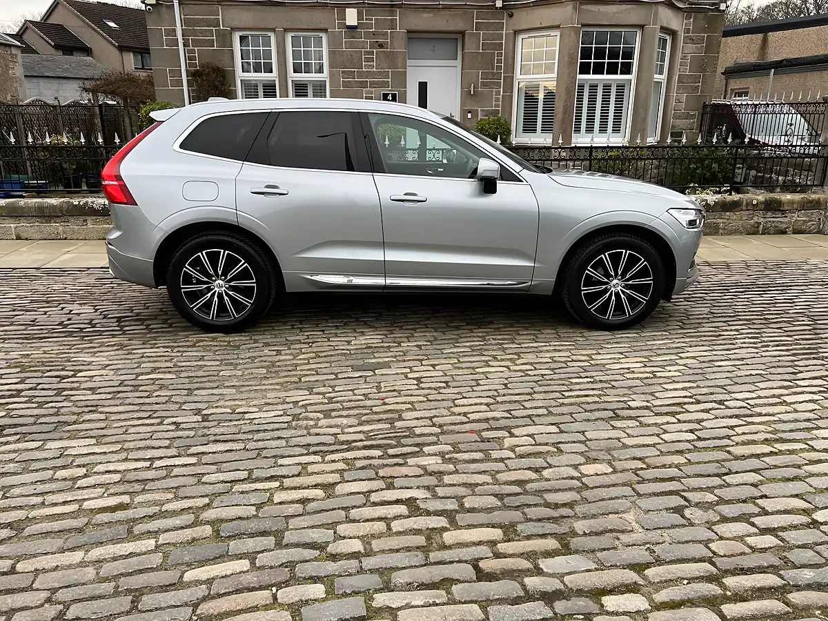 Used 2017 Volvo XC60 Inscription Silver - Interior and Exterior details 4