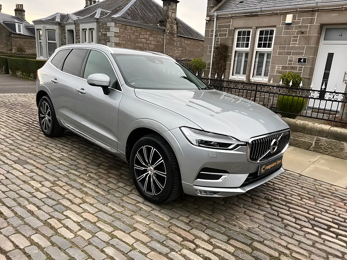 Used 2017 Volvo XC60 Inscription Silver - Interior and Exterior details 5