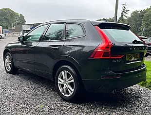 Used 2017 Volvo XC60 Momentum Onyx Black - Interior and Exterior details 5