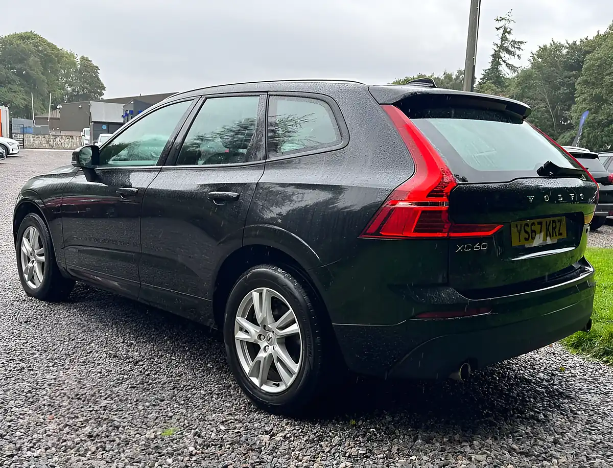 Used 2017 Volvo XC60 Momentum Onyx Black - Interior and Exterior details 5