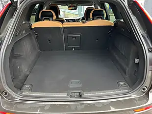 Used 2017 Volvo XC60 Momentum Pro Pine Grey - Interior and Exterior details 12