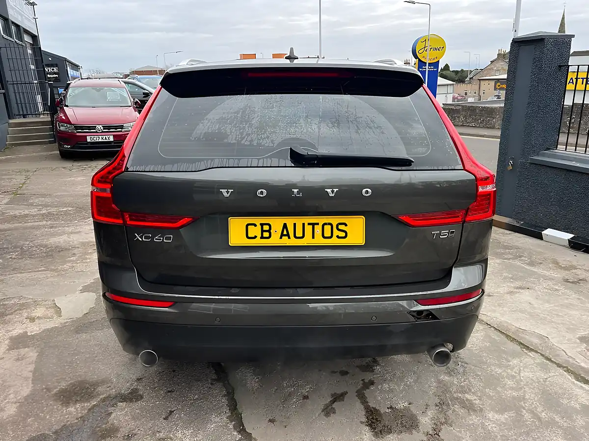 Used 2017 Volvo XC60 Momentum Pro Pine Grey - Interior and Exterior details 5