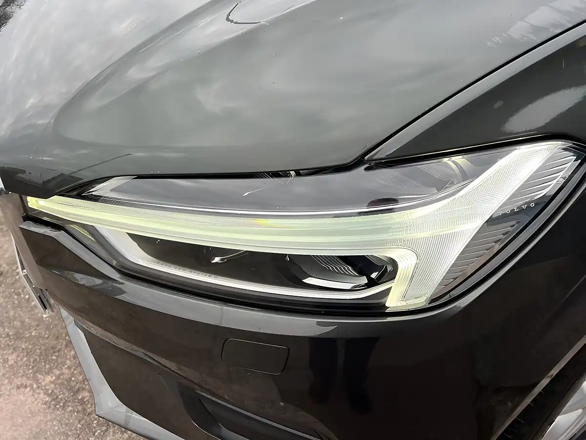 Used 2017 Volvo XC60 Momentum Pro Pine Grey - Interior and Exterior details 9