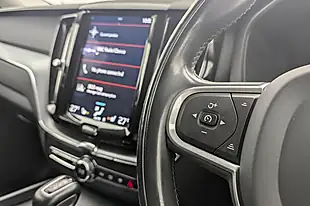 Used 2017 Volvo XC60 Momentum Pro White - Interior and Exterior details 11