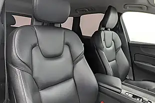 Used 2017 Volvo XC60 Momentum Pro White - Interior and Exterior details 12
