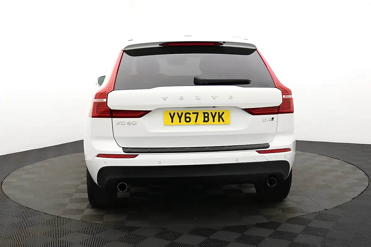Used 2017 Volvo XC60 Momentum Pro White - Interior and Exterior details 4